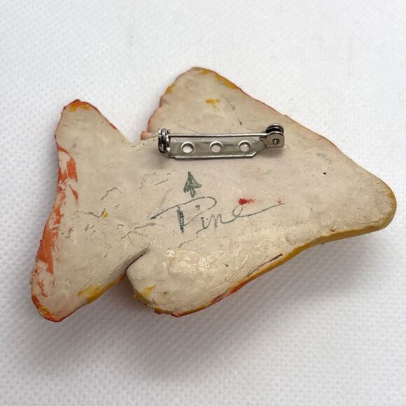 Vintage Pine Lot of 3 Handcrafted Plaster Animal‎ Pin Brooch Fish Wolf 90s Style - Picture 6 of 9